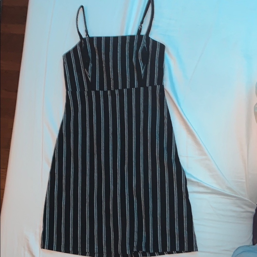 Dress - Picture 1 of 1